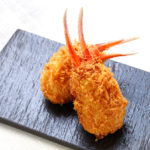 お手軽なカニクリーム揚餃子のレシピ！外はパリッ中はトロ〜で絶品