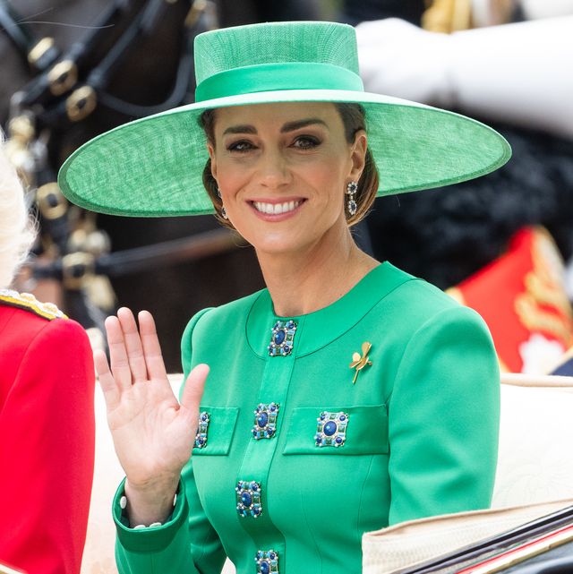 ウィリアム皇太子、キャサリン皇太子妃のガン公表後、初めて公の場へ現る！