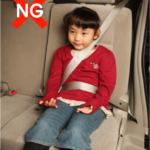 チャイルドシートの重要性：車外に放り出されるリスクを減らすために