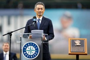 イチロー氏、米野球殿堂入りへの道：記者たちが見守る注目の瞬間